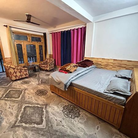 River Stone Cottages & Guest House Kasol Exterior foto